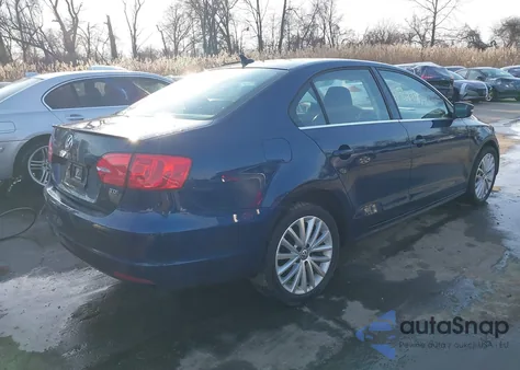 2014 Volkswagen Jetta 2.0L Tdi from USA, damaged, VIN 3VW3L7AJ6EM442853